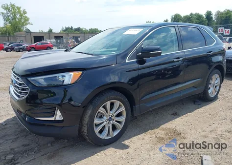 2022 Ford Edge Titanium z USA, uszkodzony, nr VIN 2FMPK4K94NBB05850